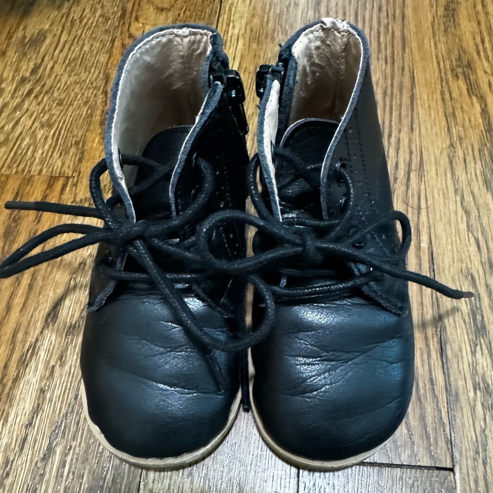 Tiny Toes black boots